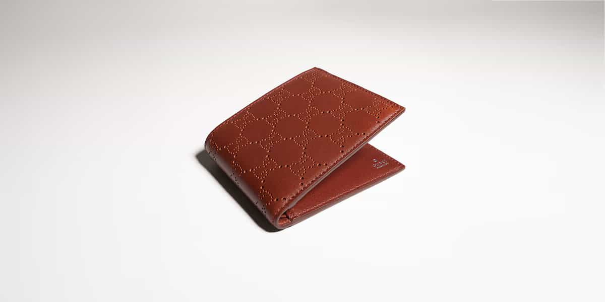 Aria bi-fold wallet