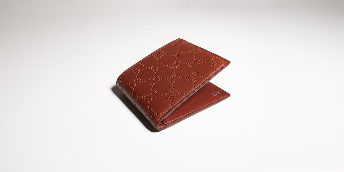 Aria bi-fold wallet — view 1