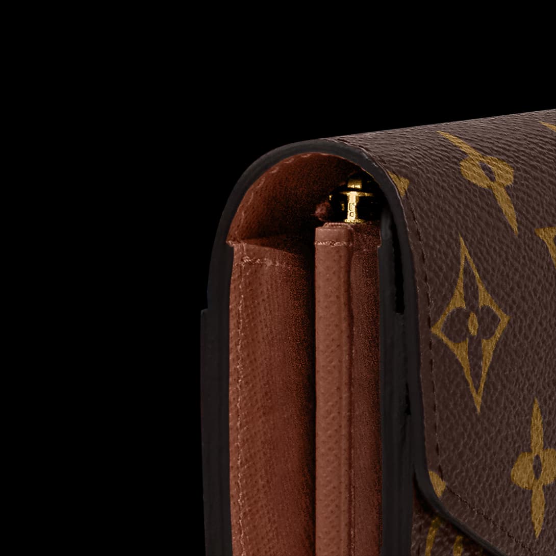 Sarah Wallet — view 2