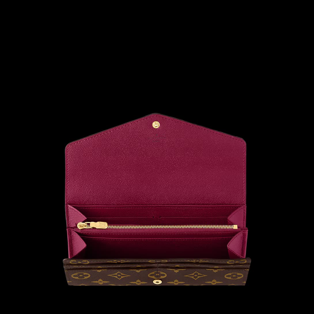 Sarah Wallet — view 12